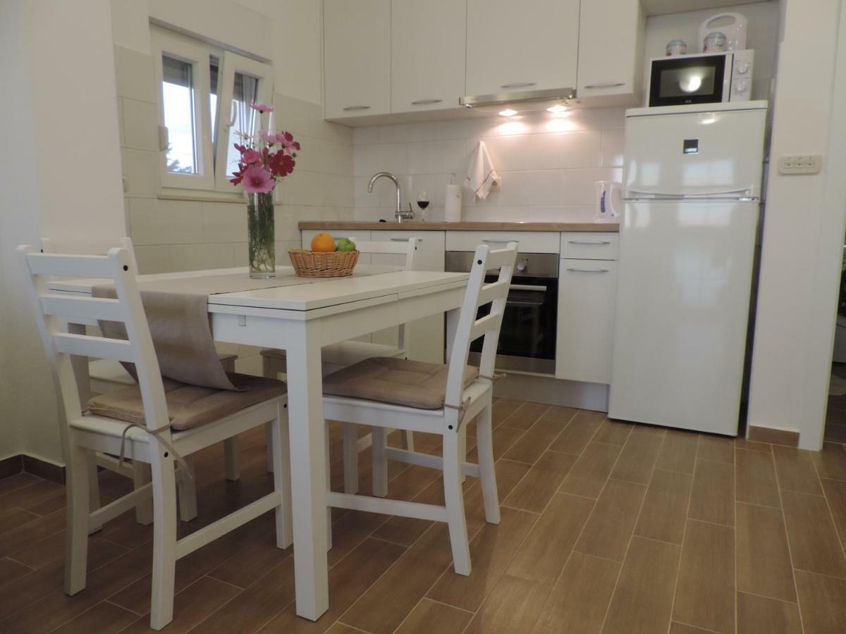 Apartman S Pogledom Ždrelac Exteriör bild