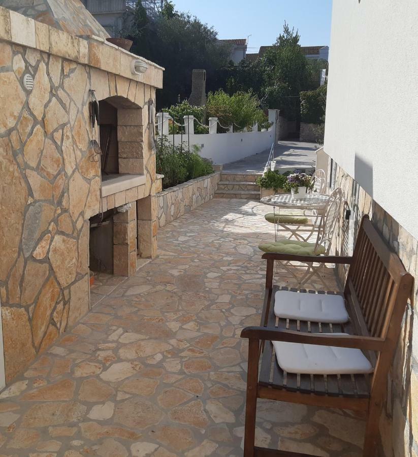 Apartman S Pogledom Ždrelac Exteriör bild