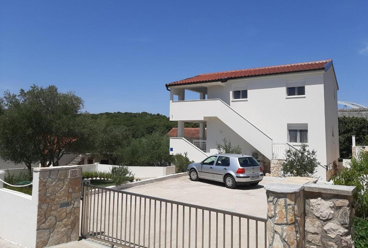 Apartman S Pogledom Ždrelac Exteriör bild